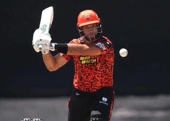 most runs in sa20 by palyers