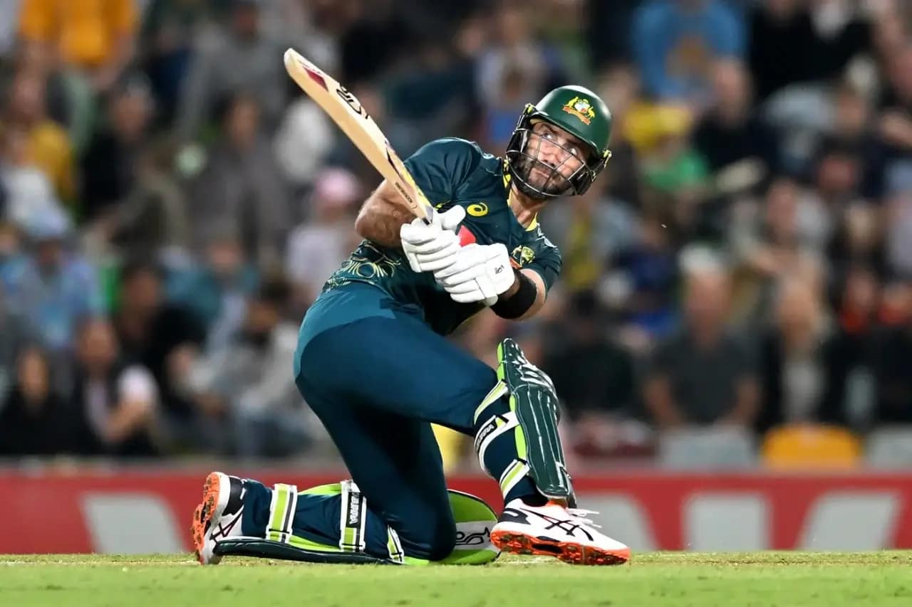 Glenn Maxwell Plays Short